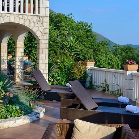 Mediterranean With Astonishing View Over The Adriatic Sea And Private Pool Vila